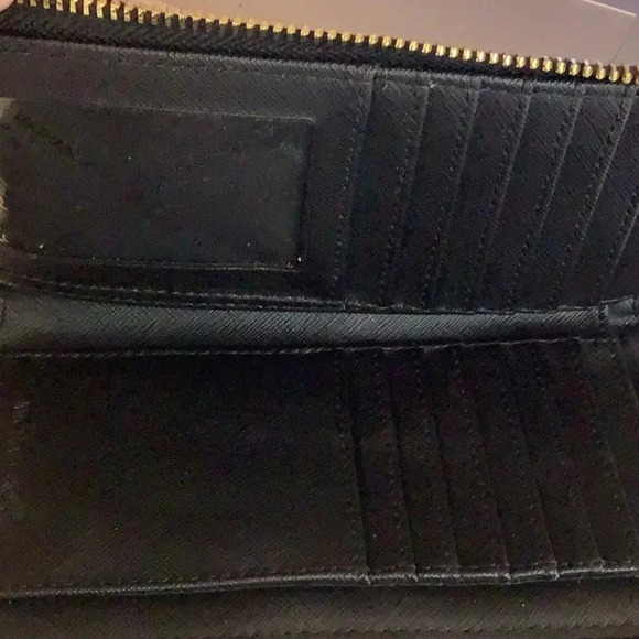 Michael Kors Jet Set Zip Around Phone Holder Wallet Wristlet Black Preloved - Picture 3 of 5